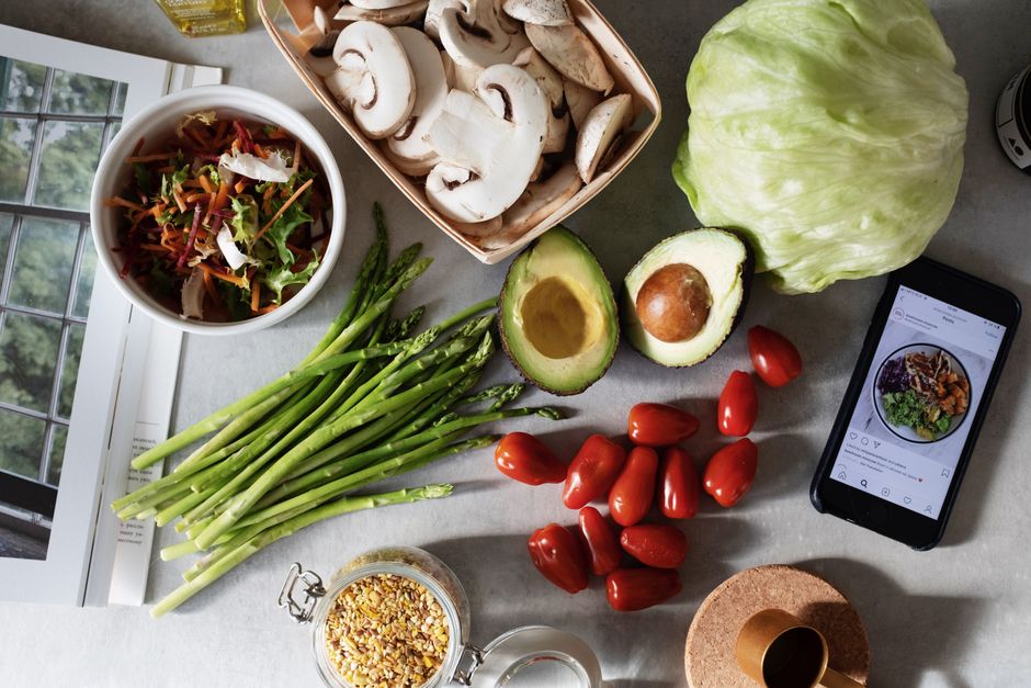 Macronutrients: The Complete Biohacker's Guide to Proteins, Carbs, and Fats